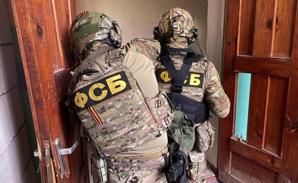 Юрий Исаев тесно общался с Ильей Трабером по прозвищу Антиквар