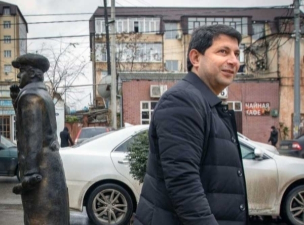 Касумов и Шабатаев соревнуются в лояльности перед тройкой силовиков