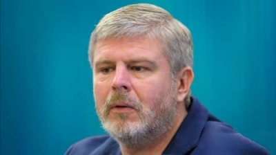 Андрей Рябинский через адвоката передал управление &laquo;МИЦ&raquo; &laquo;Самолету&raquo;, а сам улетел за кордон